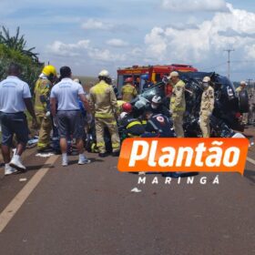 Câmera registra colisão entre carro e caminhão que deixou uma mulher morta na PR-317 Foto 5 Fotos de Câmera registra colisão entre carro e caminhão que deixou uma mulher morta na PR-317