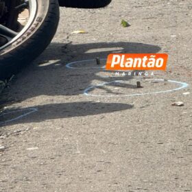 Câmera registra homem com antecedentes criminais sendo executado a tiros enquanto andava de moto em Maringá Foto 3 Fotos de Câmera registra homem com antecedentes criminais sendo executado a tiros enquanto andava de moto em Maringá
