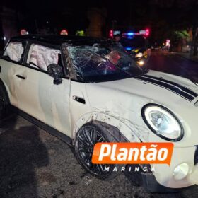 Condutora abandona veículo após capotamento na Avenida São Paulo Foto 2 Fotos de Condutora abandona veículo após capotamento na Avenida São Paulo
