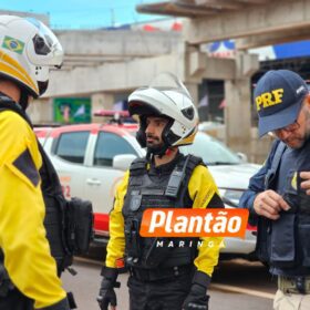 Engavetamento na BR-376 deixa motorista preso nas ferragens em Sarandi Foto 7 Fotos de Engavetamento na BR-376 deixa motorista preso nas ferragens em Sarandi