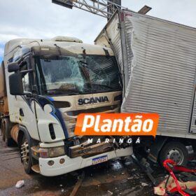 Engavetamento na BR-376 deixa motorista preso nas ferragens em Sarandi Foto 8 Fotos de Engavetamento na BR-376 deixa motorista preso nas ferragens em Sarandi