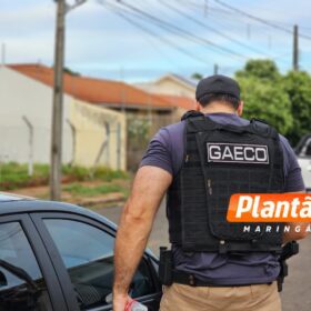 GAECO cumpre mandados de busca e apreensão em Maringá contra suspeitos de envolvimento com jogo do bicho Foto 2 Fotos de GAECO cumpre mandados de busca e apreensão em Maringá contra suspeitos de envolvimento com jogo do bicho