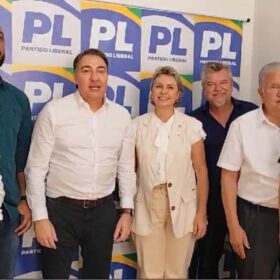 Deputados Giacobo e Delegado Jacovós anunciam 6 milhões de reais para Maringá Foto 1 Fotos de Deputados Giacobo e Delegado Jacovós anunciam 6 milhões de reais para Maringá
