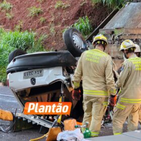 Pai e mãe morrem e filho de 4 anos fica em estado grave após acidente no Contorno Norte em Maringá Foto 1 Fotos de Pai e mãe morrem e filho de 4 anos fica em estado grave após acidente no Contorno Norte em Maringá