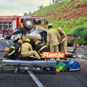 Pai e mãe morrem e filho de 4 anos fica em estado grave após acidente no Contorno Norte em Maringá Foto 12 Fotos de Pai e mãe morrem e filho de 4 anos fica em estado grave após acidente no Contorno Norte em Maringá