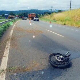 Casal de Maringá morre em acidente com motocicleta BMW na BR-376 Foto 2 Fotos de Casal de Maringá morre em acidente com motocicleta BMW na BR-376