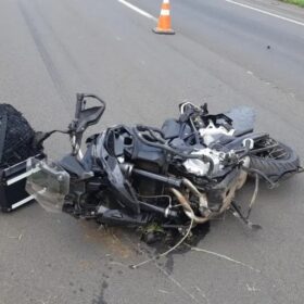 Casal de Maringá morre em acidente com motocicleta BMW na BR-376 Foto 3 Fotos de Casal de Maringá morre em acidente com motocicleta BMW na BR-376