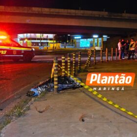 Garupa morre e piloto fica em estado grave após moto bater em meio-fio e alambrado em Maringá Foto 14 Fotos de Garupa morre e piloto fica em estado grave após moto bater em meio-fio e alambrado em Maringá