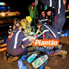 Motociclista fica gravemente ferido após bater na traseira de caminhão em Maringá Foto 15 Fotos de Motociclista fica gravemente ferido após bater na traseira de caminhão em Maringá
