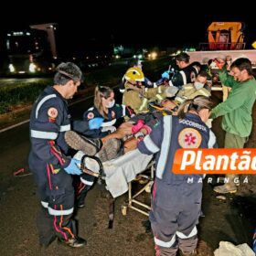 Motociclista fica gravemente ferido após bater na traseira de caminhão em Maringá Foto 10 Fotos de Motociclista fica gravemente ferido após bater na traseira de caminhão em Maringá