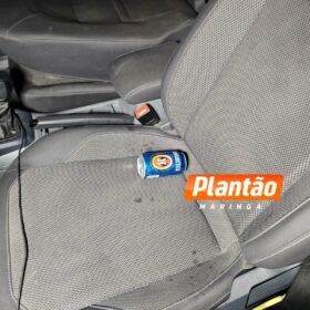 Motorista com suspeita de embriaguez capota carro após bater em veículo estacionado em Maringá Foto 4 Fotos de Motorista com suspeita de embriaguez capota carro após bater em veículo estacionado em Maringá