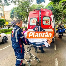 Mulher é esfaqueada em praça de Maringá e caso é investigado pela polícia Foto 4 Fotos de Mulher é esfaqueada em praça de Maringá e caso é investigado pela polícia