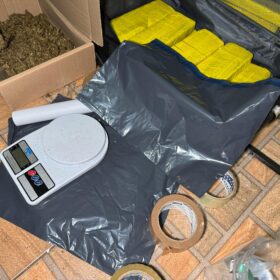 Rotam apreende 260 kg de maconha e prende casal por tráfico Foto 4 Fotos de Rotam apreende 260 kg de maconha e prende casal por tráfico