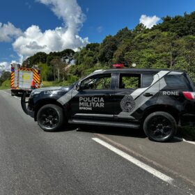 Criminoso com caminhonete furtada em Maringá morre em confronto com a RONE Foto 1 Fotos de Criminoso com caminhonete furtada em Maringá morre em confronto com a RONE