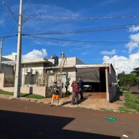 Jovem sofre descarga elétrica enquanto trabalhava em cerca elétrica e é socorrido pelo Helicóptero do Samu Foto 5 Fotos de Jovem sofre descarga elétrica enquanto trabalhava em cerca elétrica e é socorrido pelo Helicóptero do Samu