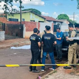 Mulher é morta pela amiga com facada nas costas após discussão Foto 5 Fotos de Mulher é morta pela amiga com facada nas costas após discussão