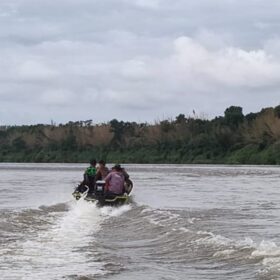 Policia Ambiental prende cinco pessoas por pesca predatória no Rio Ivaí Foto 7 Fotos de Policia Ambiental prende cinco pessoas por pesca predatória no Rio Ivaí