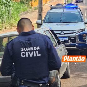 Trio com carro roubado é preso após perseguição em Maringá Foto 5 Fotos de Trio com carro roubado é preso após perseguição em Maringá