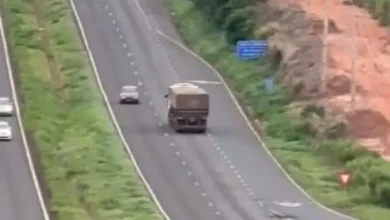Fotos de VÍDEO: PRF flagra condutor embriagado transitando pela contramão na BR-376