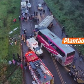 Vítimas de acidente entre caminhão e ônibus na BR-272 são identificadas Foto 11 Fotos de Vítimas de acidente entre caminhão e ônibus na BR-272 são identificadas