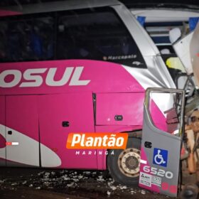 Vítimas de acidente entre caminhão e ônibus na BR-272 são identificadas Foto 4 Fotos de Vítimas de acidente entre caminhão e ônibus na BR-272 são identificadas