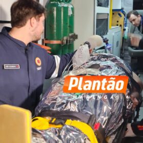 Câmera de segurança registra acidente envolvendo moto elétrica e ônibus da TCCC em Maringá Foto 5 Fotos de Câmera de segurança registra acidente envolvendo moto elétrica e ônibus da TCCC em Maringá