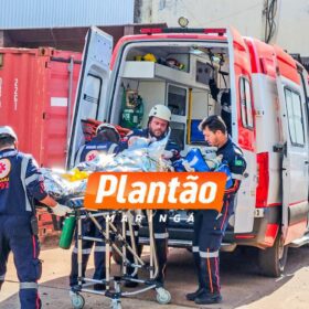 Trabalhador fica gravemente ferido após ser atingido por placas de vidro em empresa de Maringá Foto 1 Fotos de Trabalhador fica gravemente ferido após ser atingido por placas de vidro em empresa de Maringá