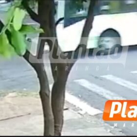 Jovem de 18 anos morre no hospital após colisão entre moto elétrica e ônibus em Maringá Foto 2 Fotos de Jovem de 18 anos morre no hospital após colisão entre moto elétrica e ônibus em Maringá