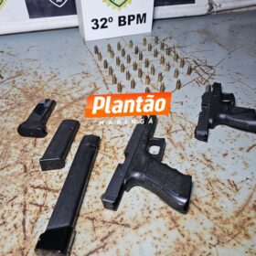 Fotos de Dupla é presa com pistolas 9 mm durante patrulhamento da PM em Sarandi