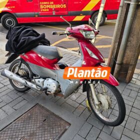 Fotos de Câmera registra homem sendo atropelado por motocicleta em Maringá
