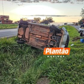 Fotos de Mulher capota carro e fica presa às ferragens na BR-376, na região de Maringá