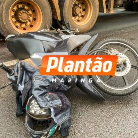 Fotos de Mulher é intubada após ser atropelada por carreta em Maringá ao cair de moto