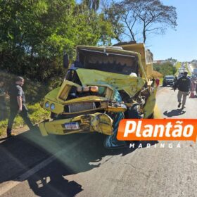 Caminhoneiro é resgatado das ferragens após grave acidente entre Sarandi e Marialva Foto 4 Fotos de Caminhoneiro é resgatado das ferragens após grave acidente entre Sarandi e Marialva