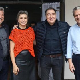 Encontro Regional do PL em Maringá reforça união da Direita e apoio ao presidente Bolsonaro Foto 3 Fotos de Encontro Regional do PL em Maringá reforça união da Direita e apoio ao presidente Bolsonaro