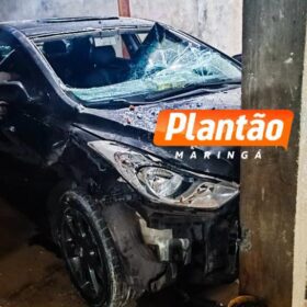 Fotos de Homem joga carro contra casa após esposa recusar relação sexual em Sarandi