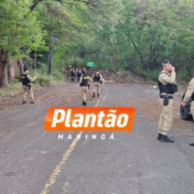 Idoso morre após carro cair em córrego em Maringá Foto 6 Fotos de Idoso morre após carro cair em córrego em Maringá