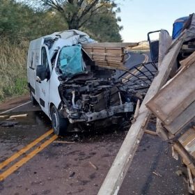 Motorista de Maringá morre am grave acidente na região Foto 3 Fotos de Motorista de Maringá morre am grave acidente na região