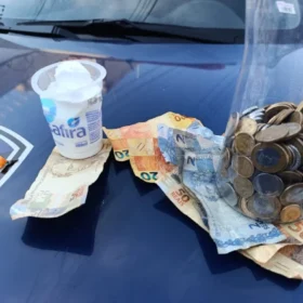 Fotos de Denúncia anônima leva à apreensão de drogas e arma de fogo em Sarandi