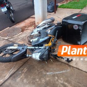 Câmera de segurança flagra acidente que deixou motociclista ferido na Zona 5, em Maringá Foto 3 Fotos de Câmera de segurança flagra acidente que deixou motociclista ferido na Zona 5, em Maringá