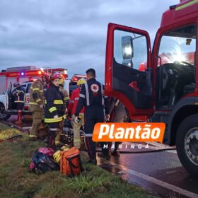 Duas pessoas morrem e seis ficam feridas em grave acidente na PR-317, entre Maringá e Campo Mourão Foto 4 Fotos de Duas pessoas morrem e seis ficam feridas em grave acidente na PR-317, entre Maringá e Campo Mourão