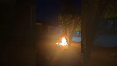 Fotos de Curto-circuito provoca incêndio em motocicleta em Maringá; veja