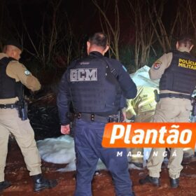 Carro incendiado é encontrado na zona rural de Sarandi; veículo tinha queixa de furto Foto 5 Fotos de Carro incendiado é encontrado na zona rural de Sarandi; veículo tinha queixa de furto