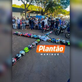 Jovem morto em acidente na Avenida Colombo é sepultado sob forte comoção em Maringá Foto 3 Fotos de Jovem morto em acidente na Avenida Colombo é sepultado sob forte comoção em Maringá