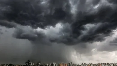 Fotos de Maringá e mais 360 cidades do Paraná entram em alerta de tempestade; veja a lista completa