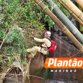Homem cai em ribanceira ao tentar urinar e é resgatado pelos bombeiros em Maringá Foto 1 Fotos de Homem cai em ribanceira ao tentar urinar e é resgatado pelos bombeiros em Maringá