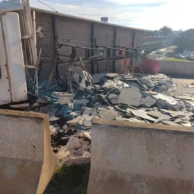 Fotos de Carreta tomba no Contorno Norte de Maringá e interdita pista