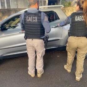 Fotos de Gaeco de Maringá deflagra a Operação Cumpra-se para prender nove fugitivos com condenações definitivas por homicídios, estupros de vulneráveis e tráfico de drogas