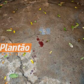 Fotos de Adolescente é esfaqueada ao ser atacada por casal, em Sarandi