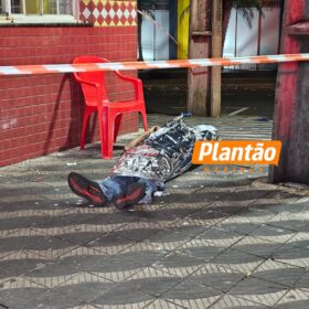Fotos de Após retornar de viagem, caminhoneiro é executado a tiros em Mandaguaçu; outro homem fica ferido