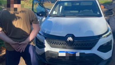 Fotos de Carro furtado em SP, avaliado em R$ 90 mil e comprado por R$ 15 mil, é recuperado em Maringá